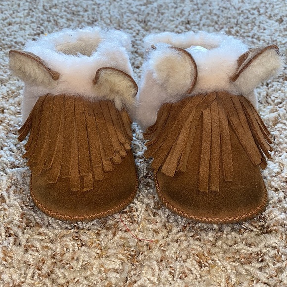 Toddler Ugg Boots - Picture 2 of 5